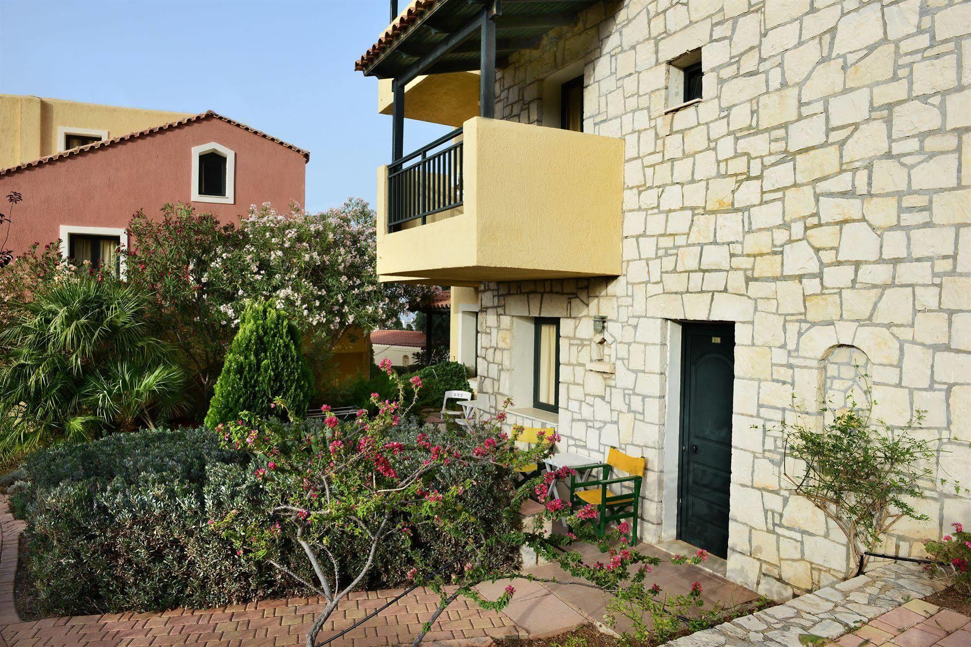 Petra Village Кутулуфари Экстерьер фото